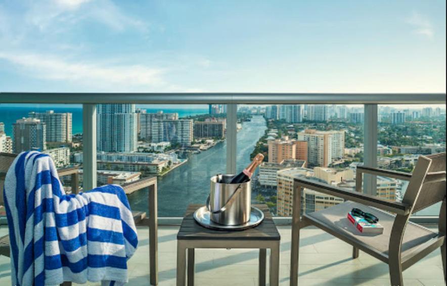 Studio In Hallandale 2 Beds Hallandale Beach Exteriér fotografie
